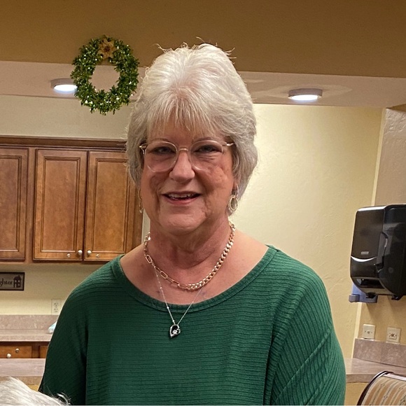 Meet your Posher, Tyna - Picture 2 of 7